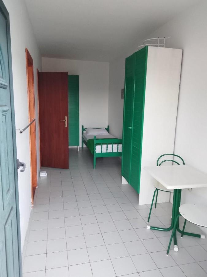 Studios Annie Bijela Bagian luar foto