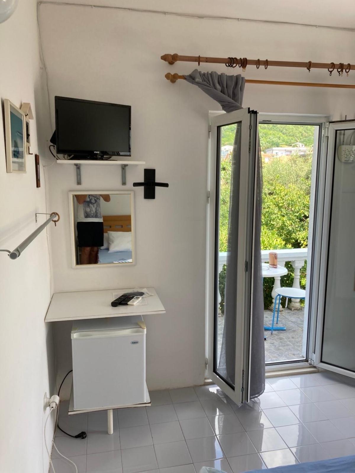 Studios Annie Bijela Bagian luar foto